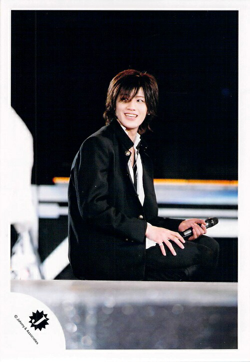 楽天市場】 KAT-TUN 赤西 仁 【公式写真・スリーブ付き】a47