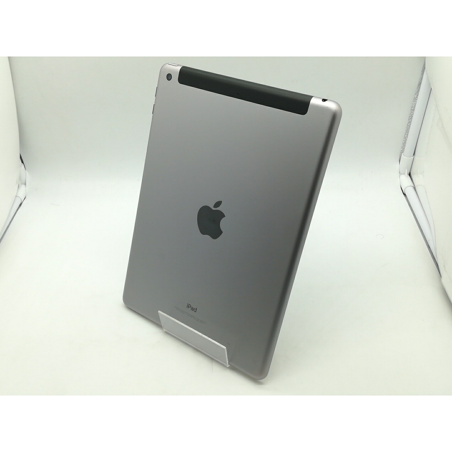 【中古】Apple au 【SIMロック解除済み】 iPad（第5世代/2017） 32GB スペースグレイ MP1J2J/A【OSU301】保証期間１ヶ月【ランクB】