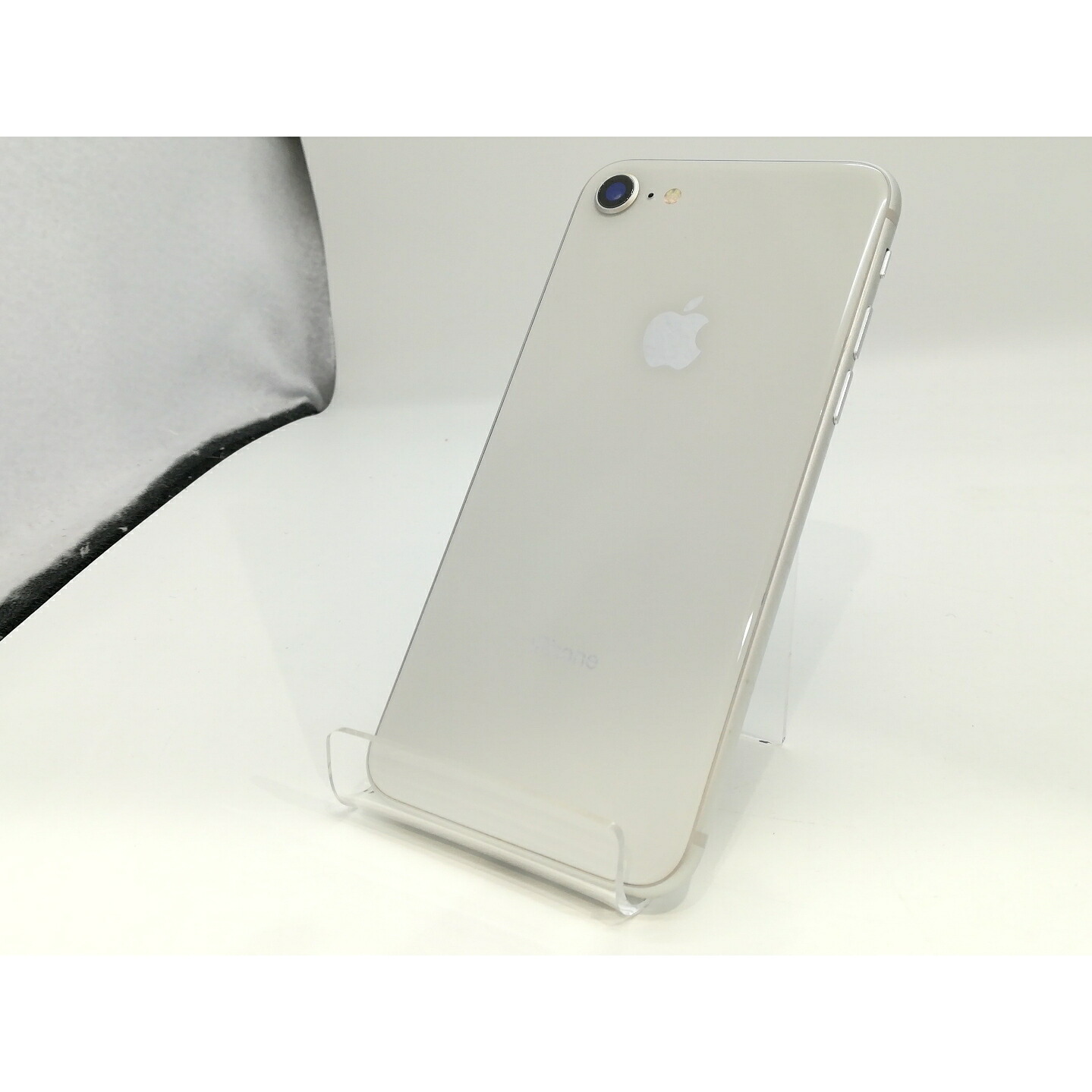 【中古】Apple SoftBank 【SIM鍵を掛ける取りけす済み】 iPhone 8 64GB しろがね色 MQ792J/A【浜松駅前】引き受ける継続期間１ヶ月【序列付けるA】