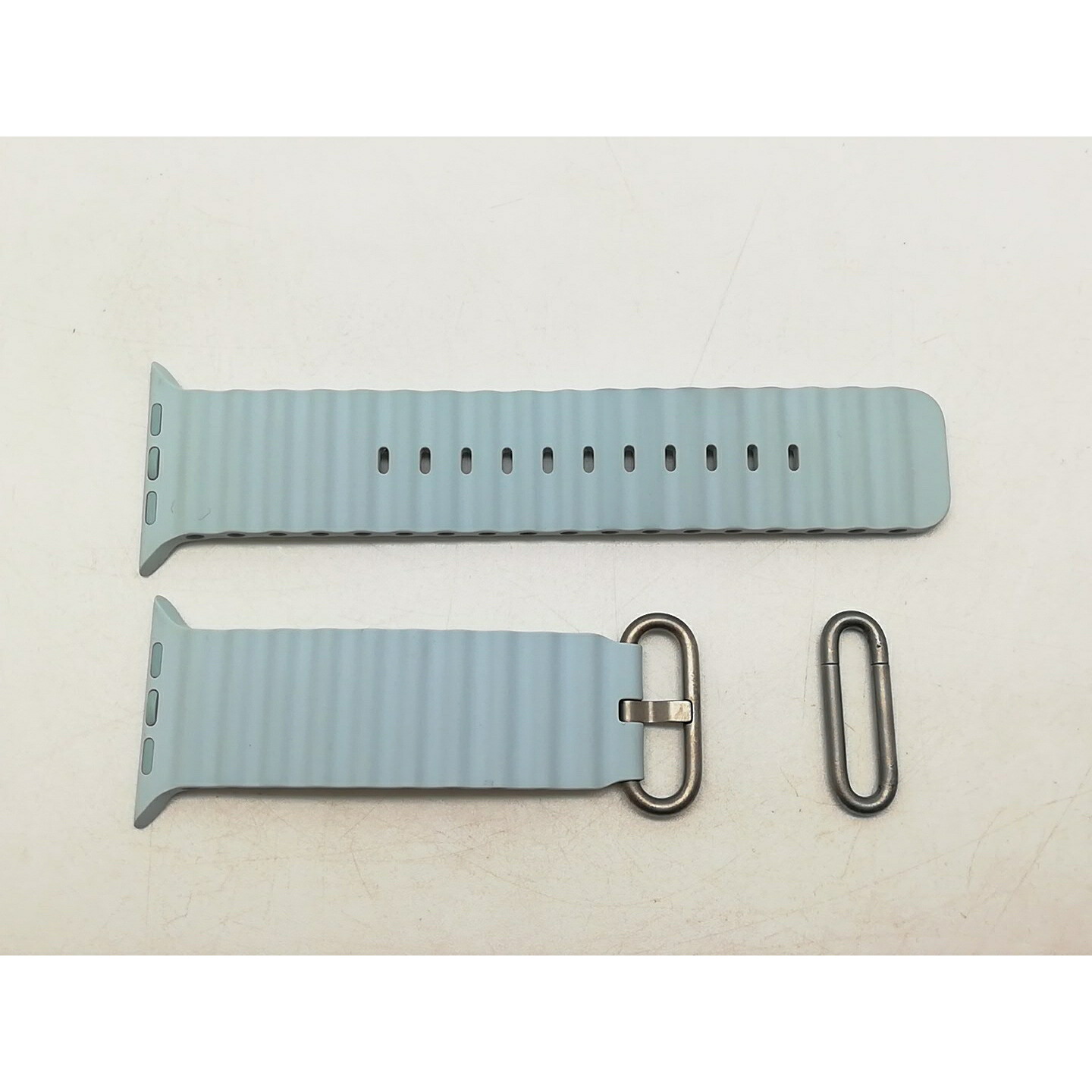 【中古】Apple Apple Watch 49mmケース用オーシャンバンド アイスブルーナチュラルチタニウム MXTF3FE/A【DS秋葉】保証期間１ヶ月【ランクB】