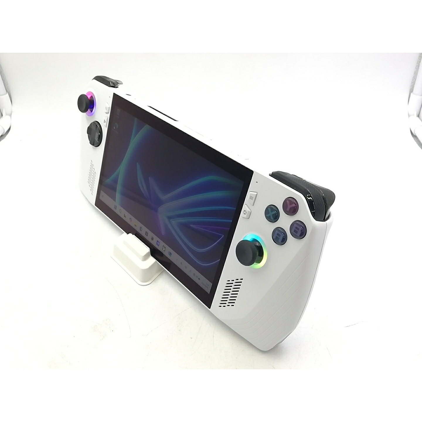 【中古】ASUS ROG Ally (2023) RC71L-Z1E512 【Ryzen Z1 Extreme 16G 512G 無線LAN】【ご廟東口】引きうける継続期間１ヶ月【位置づけるA】