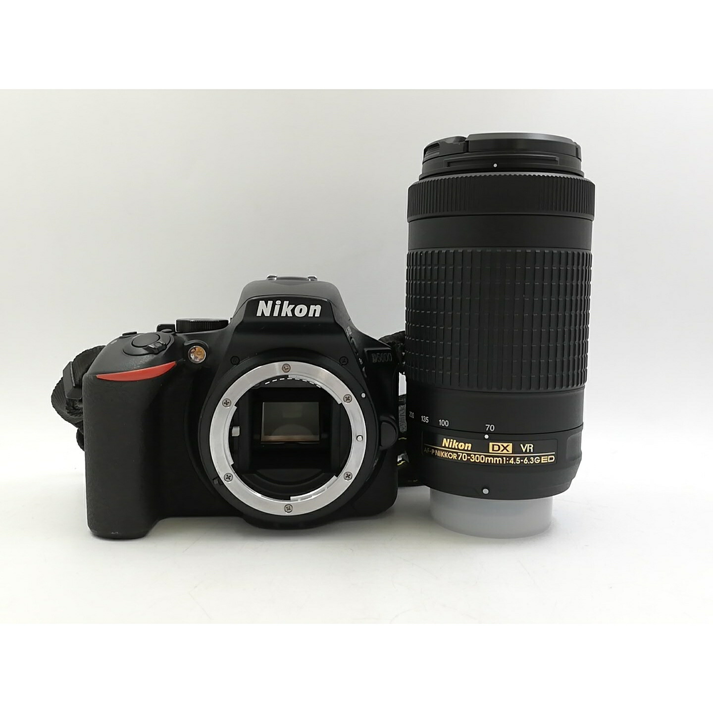 【中古】Nikon D5600 ダブルズームキット【大宮東口】保証期間１ヶ月【ランクB】