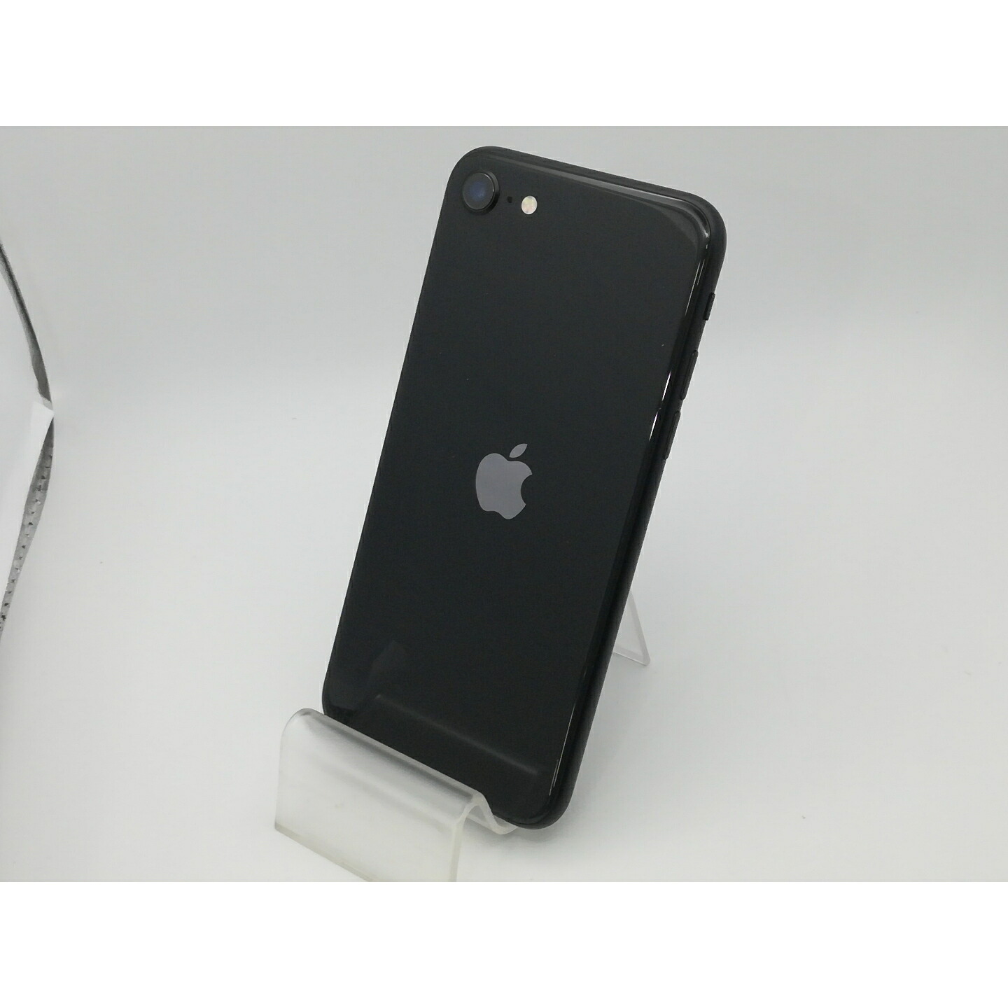 【中古】Apple au 【SIMロック解除済み】 iPhone SE（第2世代） 64GB ブラック MHGP3J/A（後期型番）【新橋烏森通り】保証期間１ヶ月【ランクA】