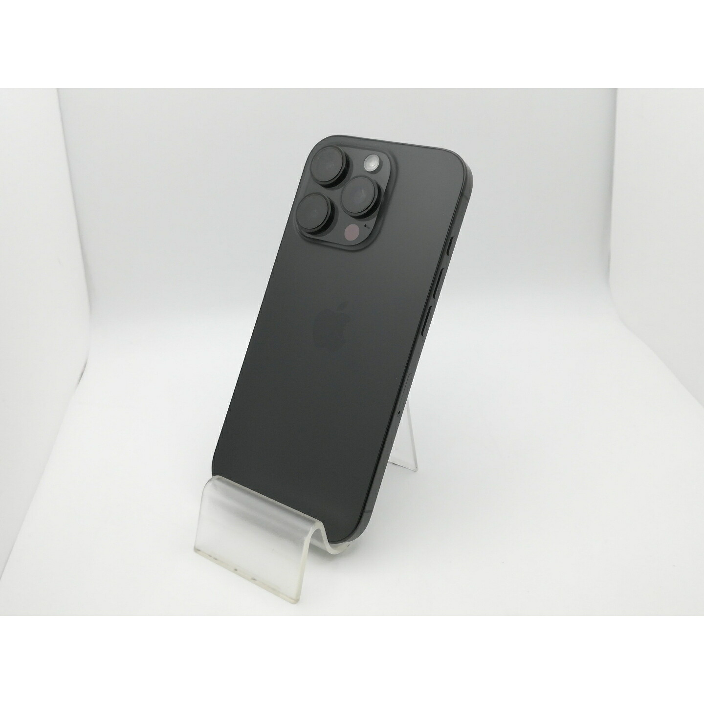 【中古】Apple 国内版 【SIMフリー】 iPhone 16 Pro 128GB ブラックチタニウム MYMV3J/A【新橋烏森通り】保証期間1ヶ月【ランクB】|じゃんぱら店