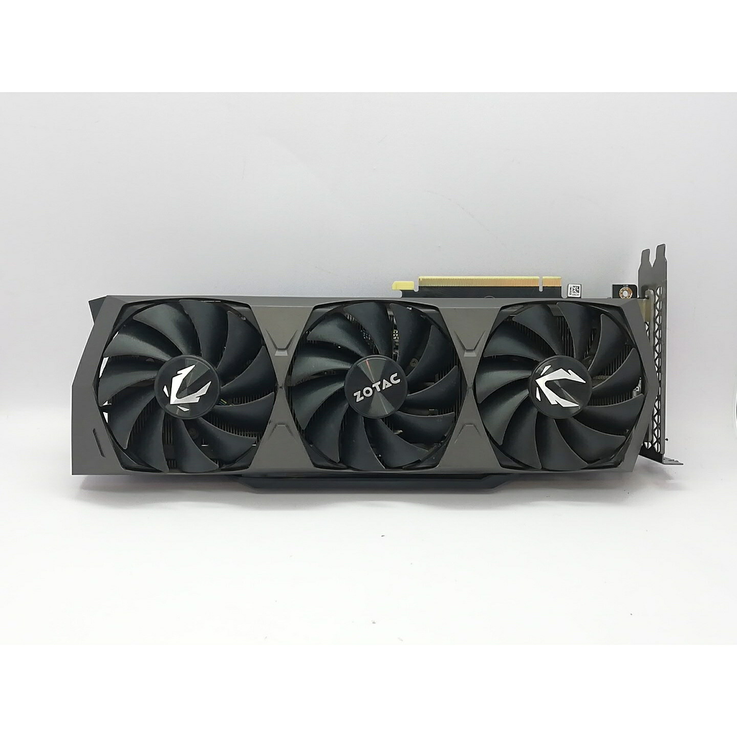 【中古】ZOTAC GeForce RTX 3070 Ti Trinity OC（ZT-A30710J-10P）RTX3070Ti/8GB(GDDR6X)【立川フロム中武】引きうける継続期間１週