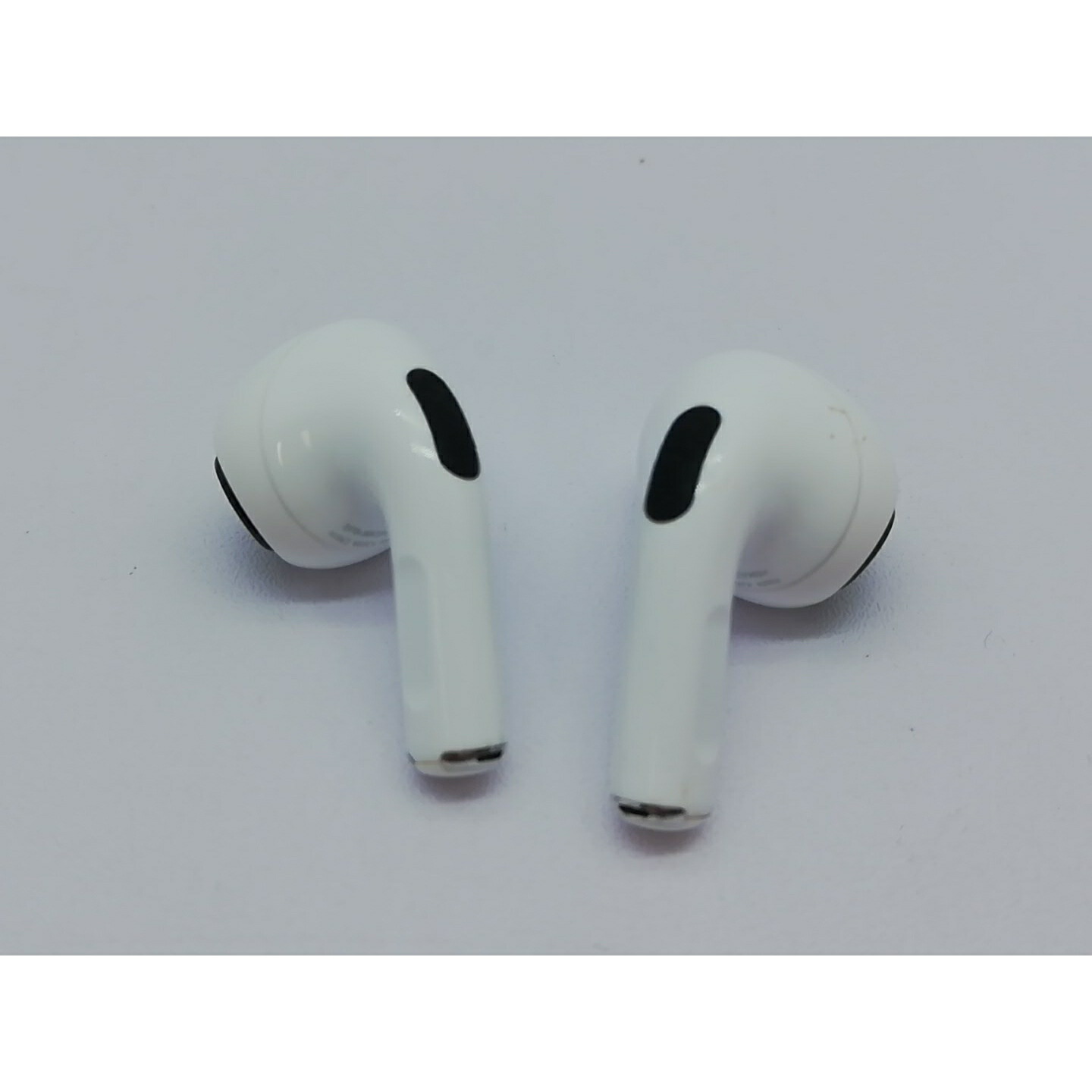楽天市場】【中古】Apple AirPods Pro 第2世代（2022/Lightning