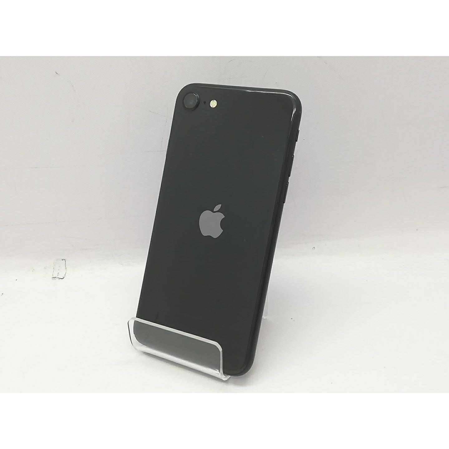 【中古】Apple docomo 【SIMロック解除済み】 iPhone SE（第2世代） 64GB ブラック MHGP3J/A（後期型番）【立川フロム中武】保証期間１ヶ月【ランクB】｜じゃんぱら店