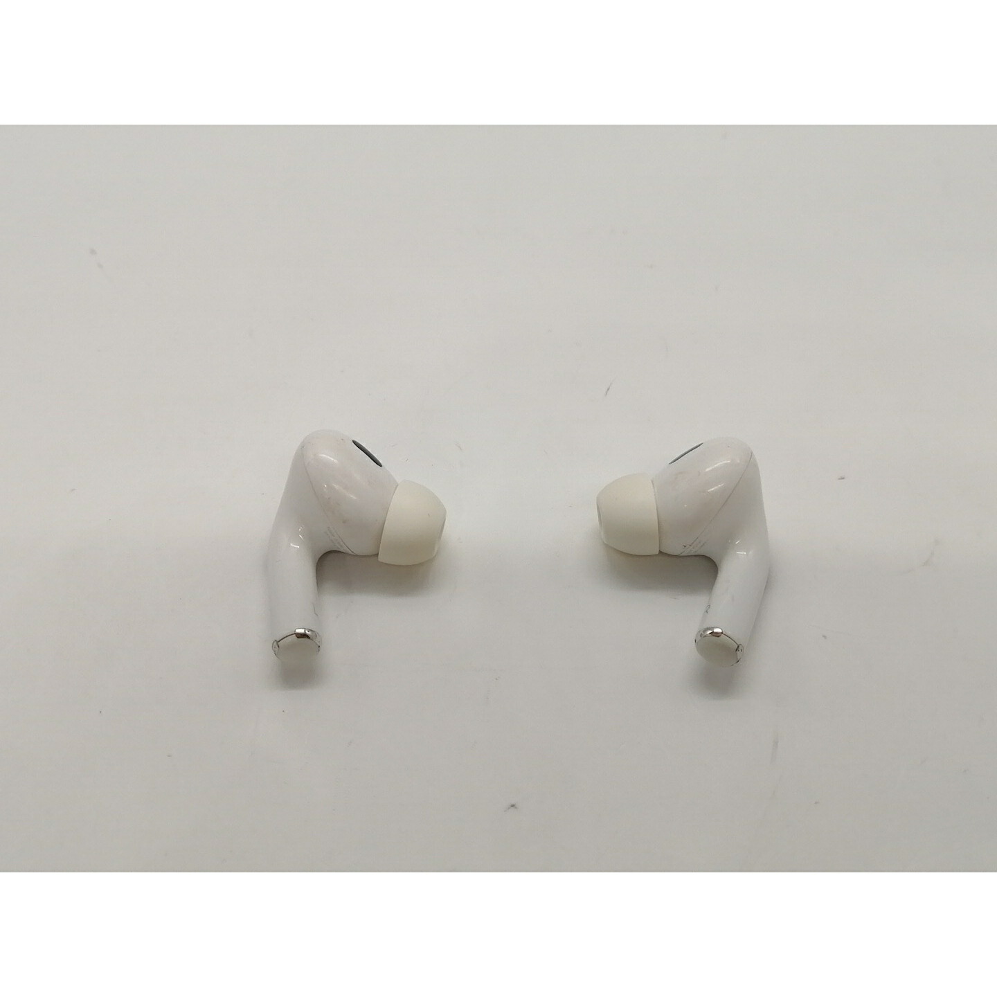 楽天市場】【中古】Apple AirPods Pro 第2世代（2022/Lightning