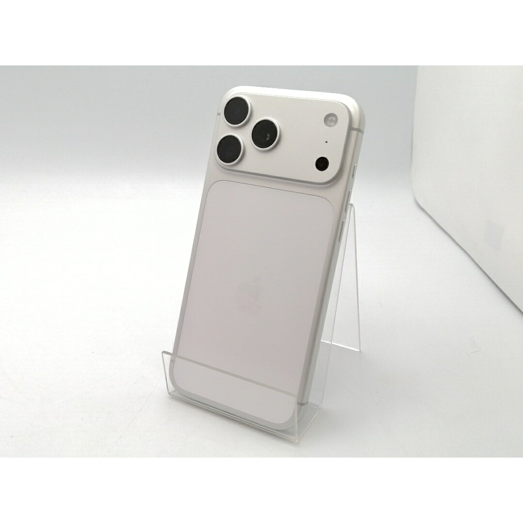 【中古】Apple docomo 【SIM無償性】 iPhone 17 Pro Max 2結核症 しろがね色 MFYJ4J/A【EC真っただ中】引き請ける継続期間１ヶ月【序列付けるA】