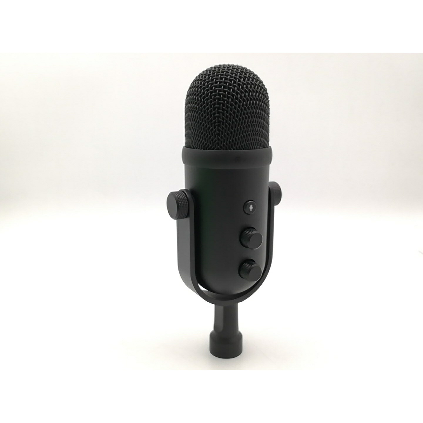 【中古】Razer Seiren V2 Pro RZ19-04040100-R3M1【EC真っただ中】引き受ける継続期間１週