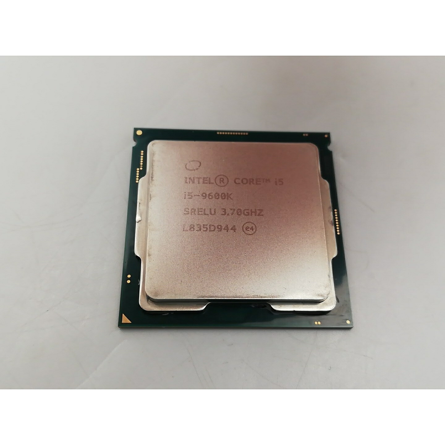【中古】Intel Core i5-9600K (3.7GHz/結核症:4.6GHz/SRELU/P0) bulk LGA1151/6C/6T/L3 9M/UHD630/TDP95W【EC真っただ中】引きうける継続期間１週