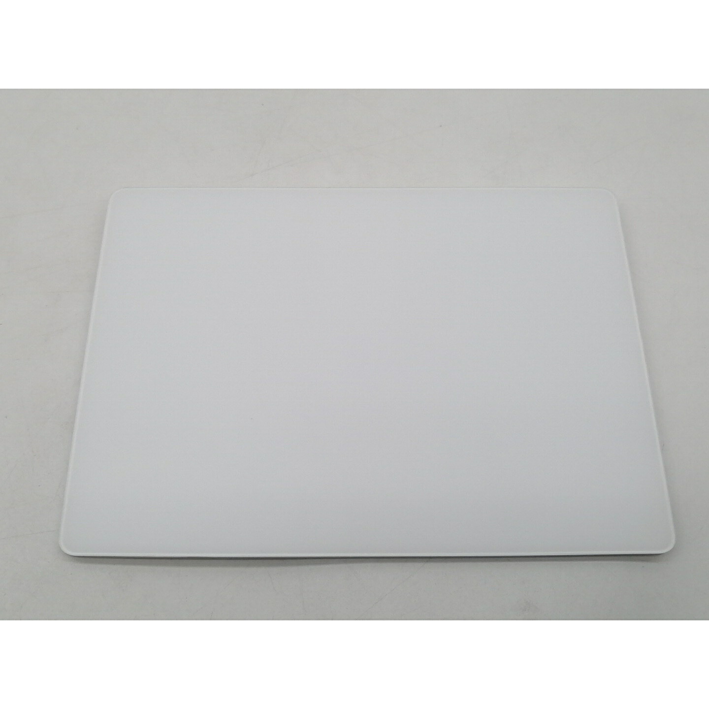 Magic Trackpad 2 (Lightning) ホワイト A1535 $_57.JPG?set_id=880000500F