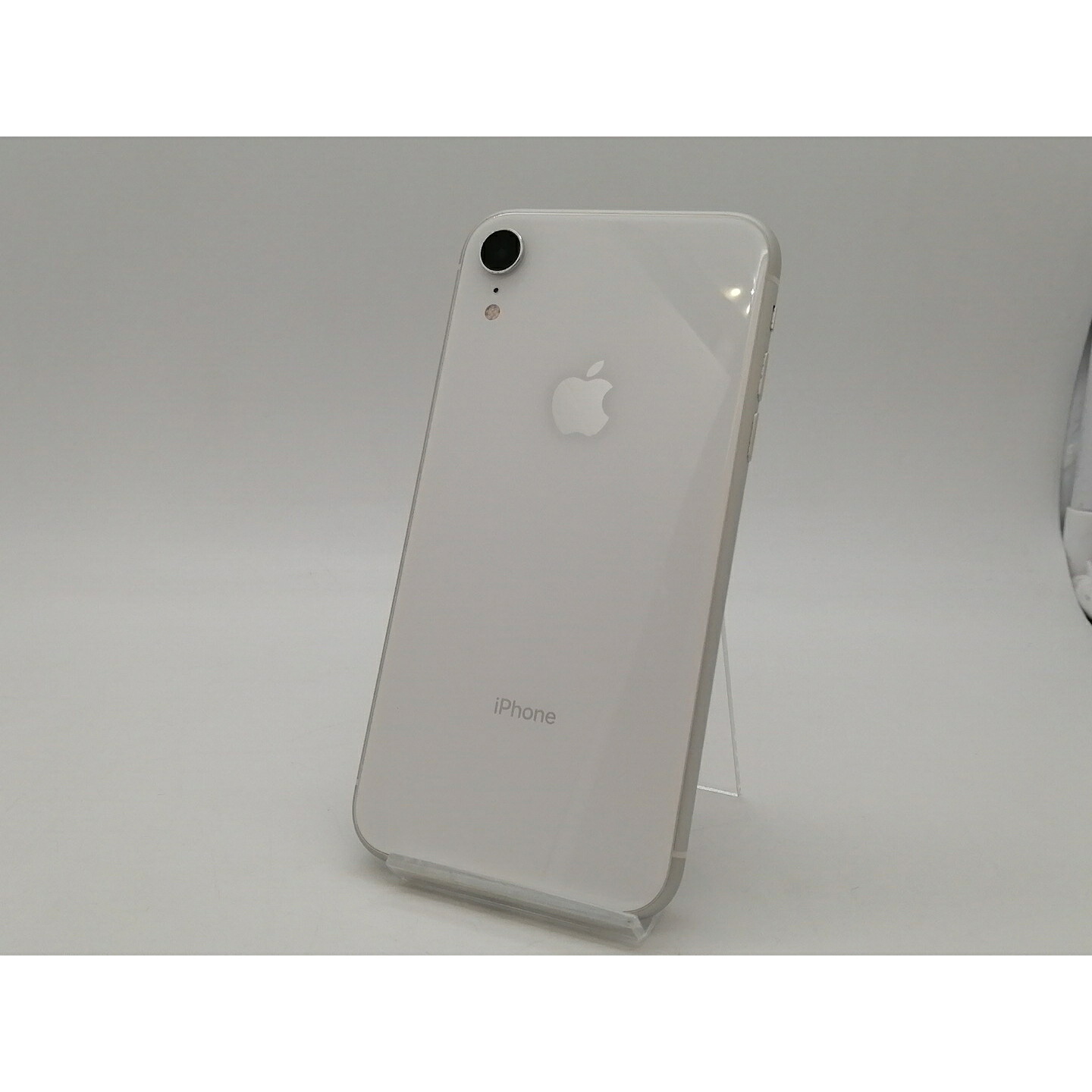 【中古】Apple docomo 【SIMロック解除済み】 iPhone XR 64GB ホワイト MT032J/A【仙台イービーンズ】保証期間１ヶ月【ランクC】