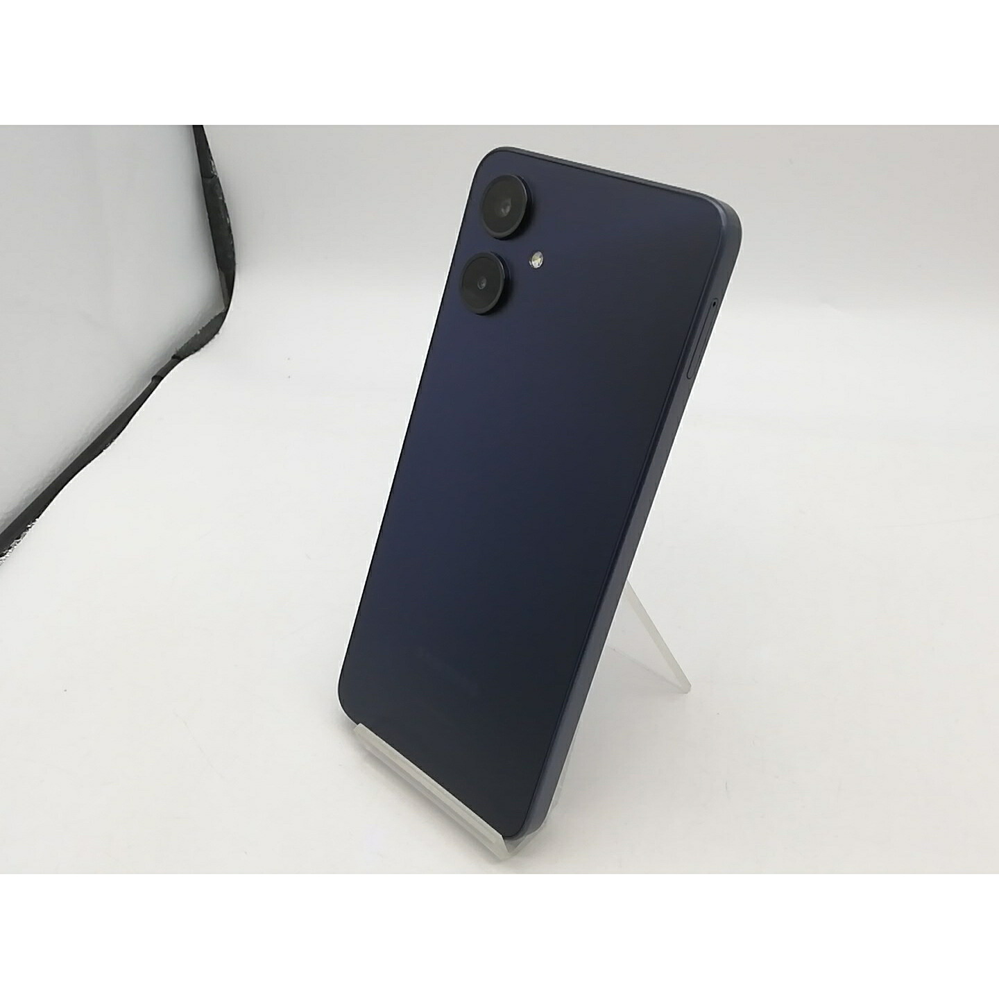 【中古】SAMSUNG au 【SIM無償性】 Galaxy A25 5G 黒いこと 4GB 64GB SCG33【鹿児島中町】引き受ける継続期間１ヶ月【序列付けるA】