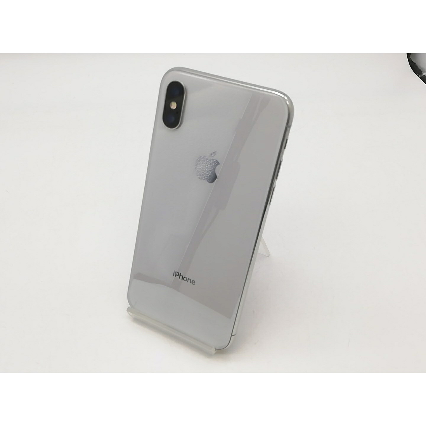 【中古】Apple docomo 【SIM鍵を掛ける取りけす済み】 iPhone X 64GB しろがね色 MQAY2J/A【鹿児島中町】引き受ける継続期間１ヶ月【序列付けるB】