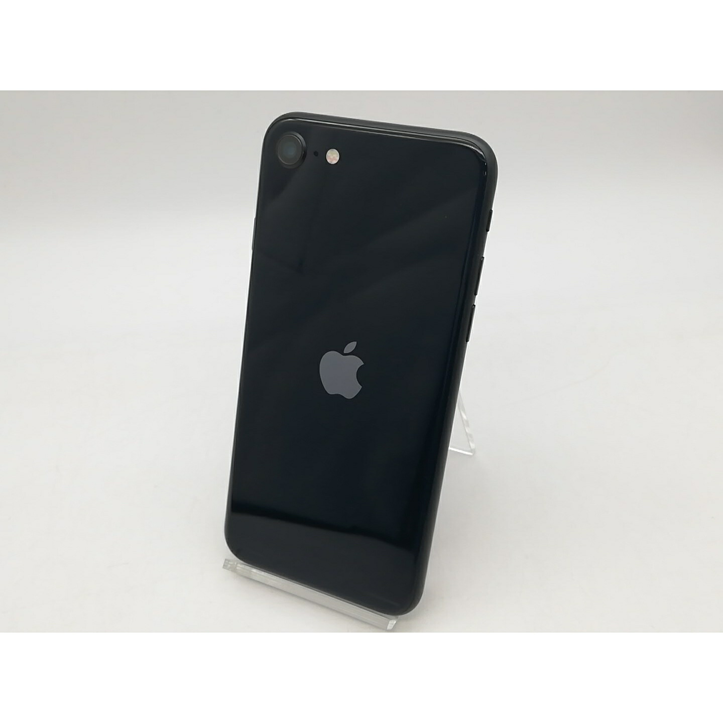 【中古】Apple docomo 【SIM無償性】 iPhone SE（第3時人） 64GB 十二時 MMYC3J/A【鹿児島中町】引き受ける継続期間１ヶ月【価値づけるB】