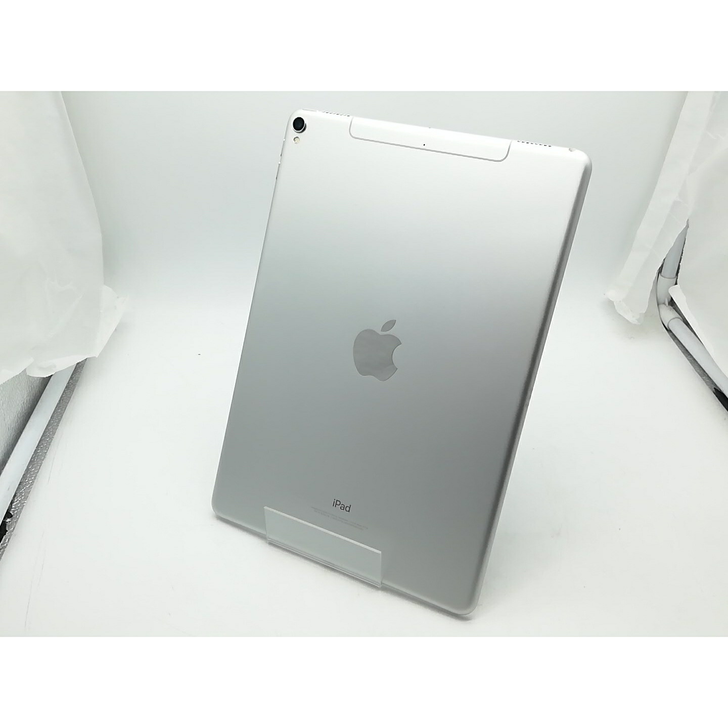 【中古】Apple docomo 【SIMロック解除済み】 10.5インチ iPad Pro(2017) 64GB シルバー MQF02J/A【津田沼】保証期間1ヶ月【ランクC】|じゃんぱら店