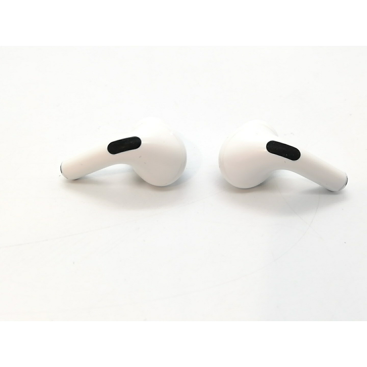 楽天市場】【中古】AirPods Pro 第1世代 MagSafe対応 MLWK3J/A