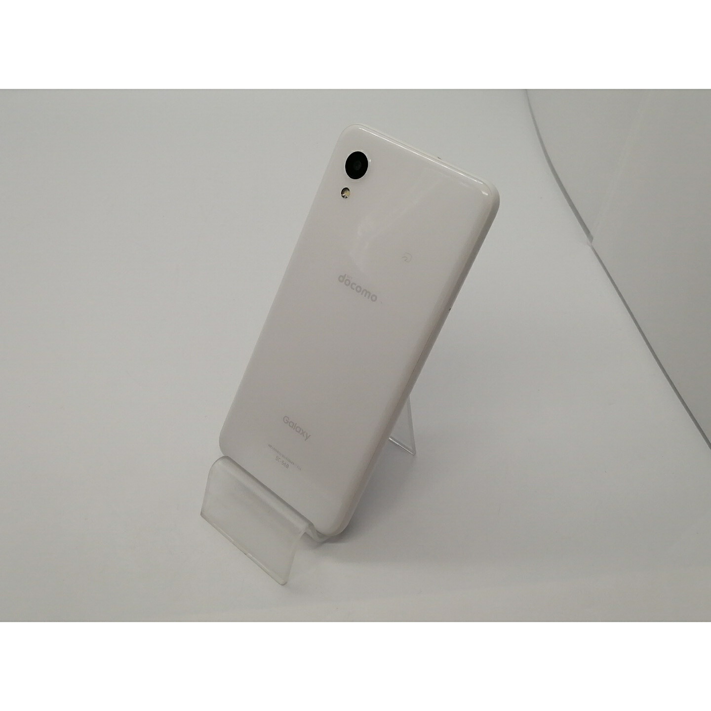 【中古】SAMSUNG docomo 【SIM無償性】 Galaxy A22 5G 白いこと 4GB 64GB SC-56B【大須アメ横】引き受ける継続期間１ヶ月【序列付けるB】