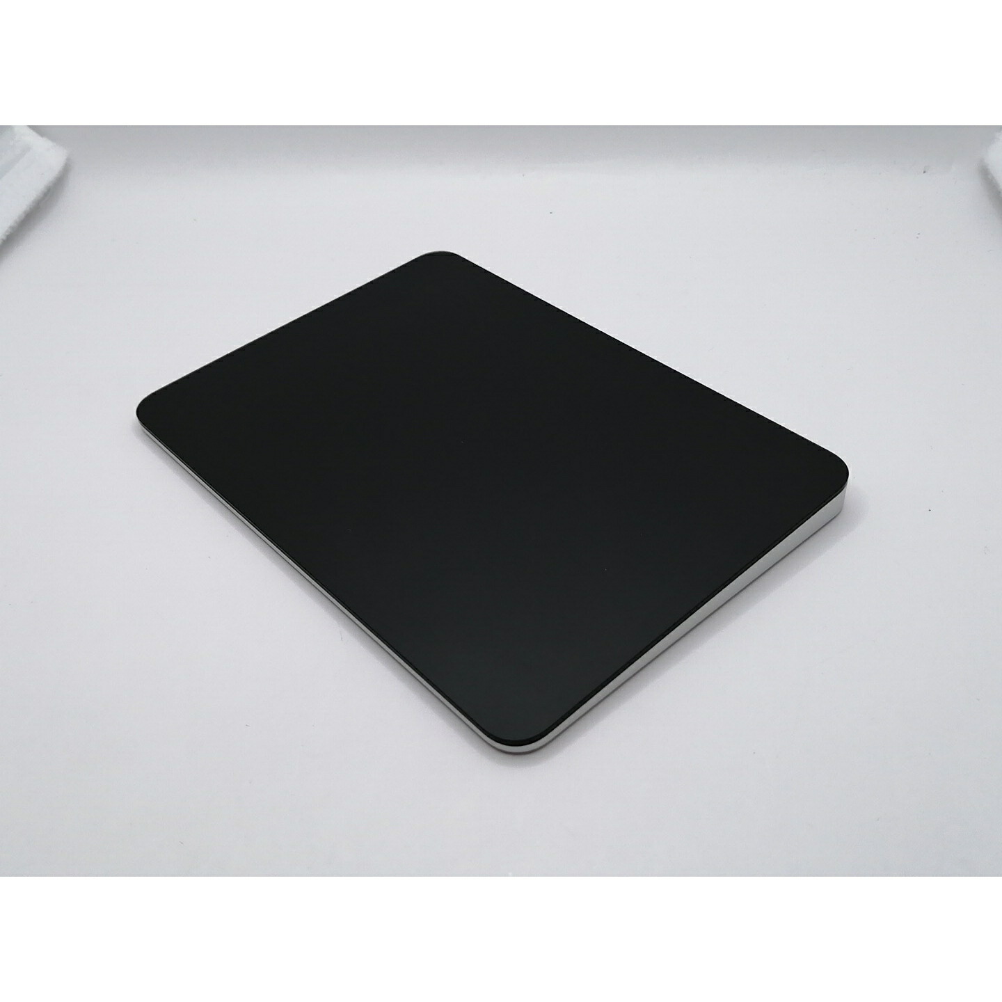 Apple MagicTrackpad2 A1535 EMC2733タッチパッド Magic Trackpad (USB‑C) - Black Multi-Touch Surface - Apple