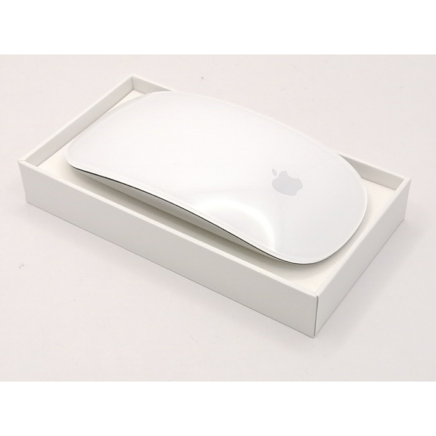 【新品・未使用 】純正 アップル Apple Magic Mouse 2 マウス mla02ja-c_c2.jpg