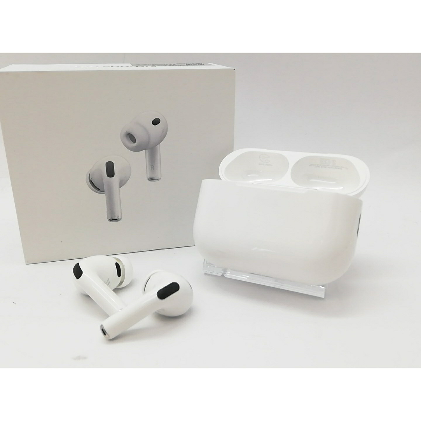 【中古】Apple AirPods Pro 3 MFHP4J/A【府中ル・シーニュ】引き受ける継続期間１ヶ月
