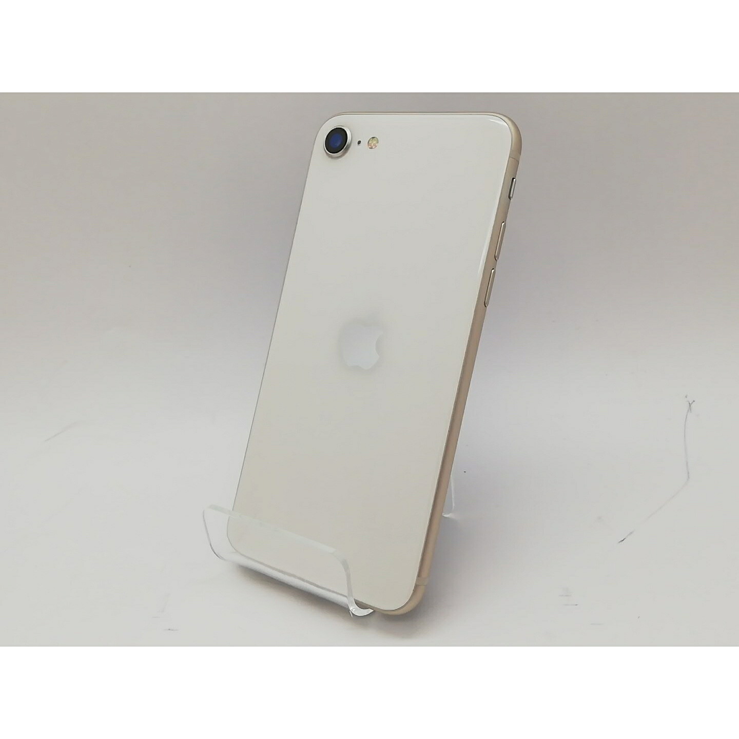 【中古】Apple docomo 【SIMフリー】 iPhone SE（第3世代） 64GB スターライト MMYD3J/A【府中ル・シーニュ】保証期間１ヶ月【ランクC】｜じゃんぱら店