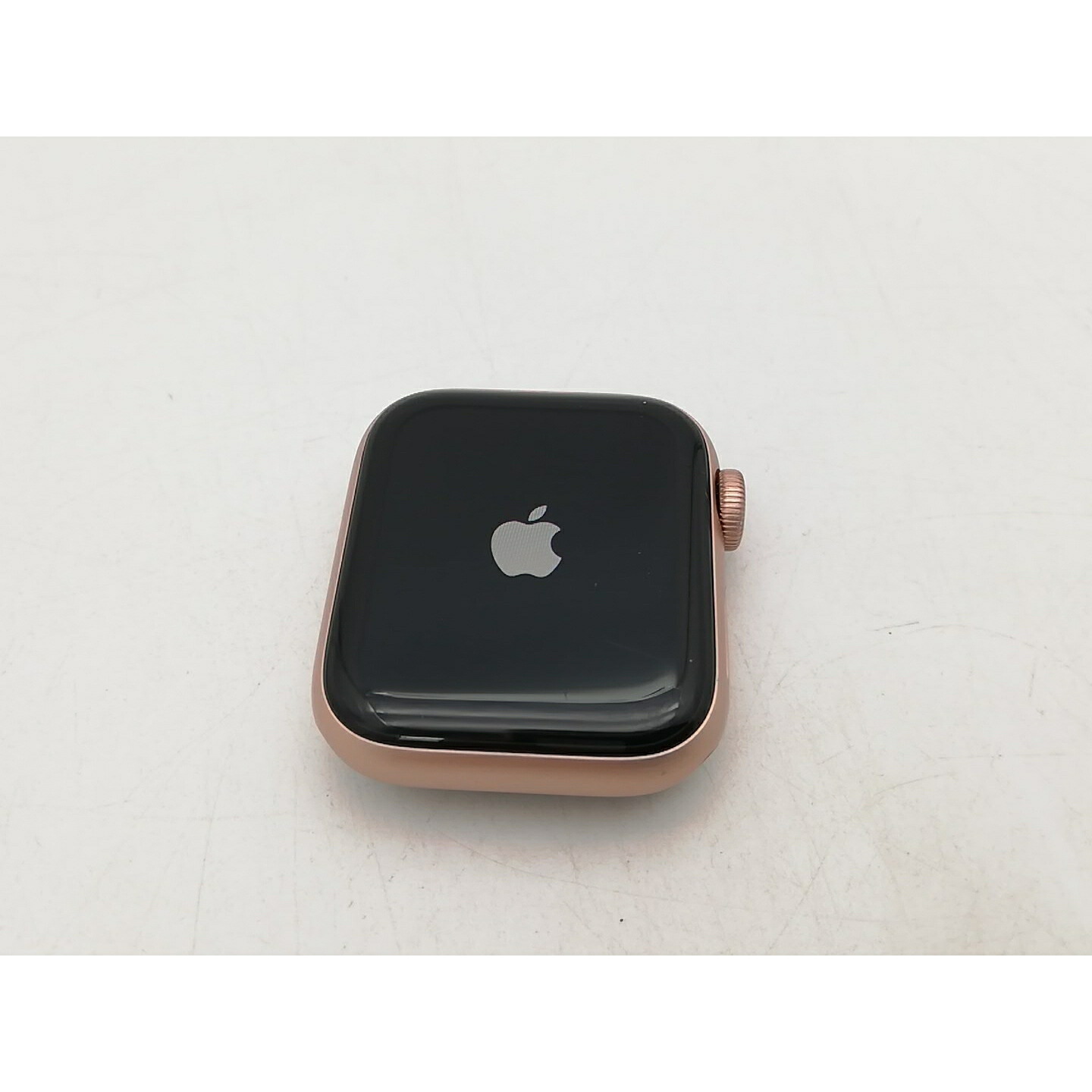 【中古】Apple Apple Watch SE 40粍 GPS ゴールド/運動競技ダンス楽隊 サクラ色真砂 S/M\u0026M/L【柏】引き受ける継続期間１週【序列付けるC】