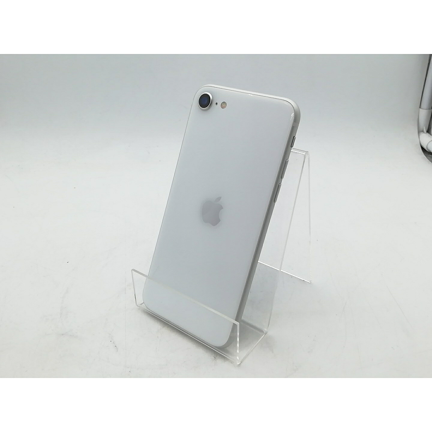 【中古】Apple docomo 【SIMロック解除済み】 iPhone SE（第2世代） 64GB ホワイト MHGQ3J/A（後期型番）【柏】保証期間１ヶ月【ランクA】｜じゃんぱら店