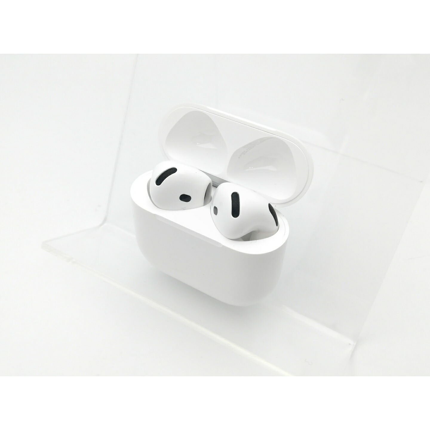 【中古使用品】AirPods 4 (限定保証付き) Apple保証付き】AirPods4 （ANC付き） FGQGCJ20L4 AirPods 4