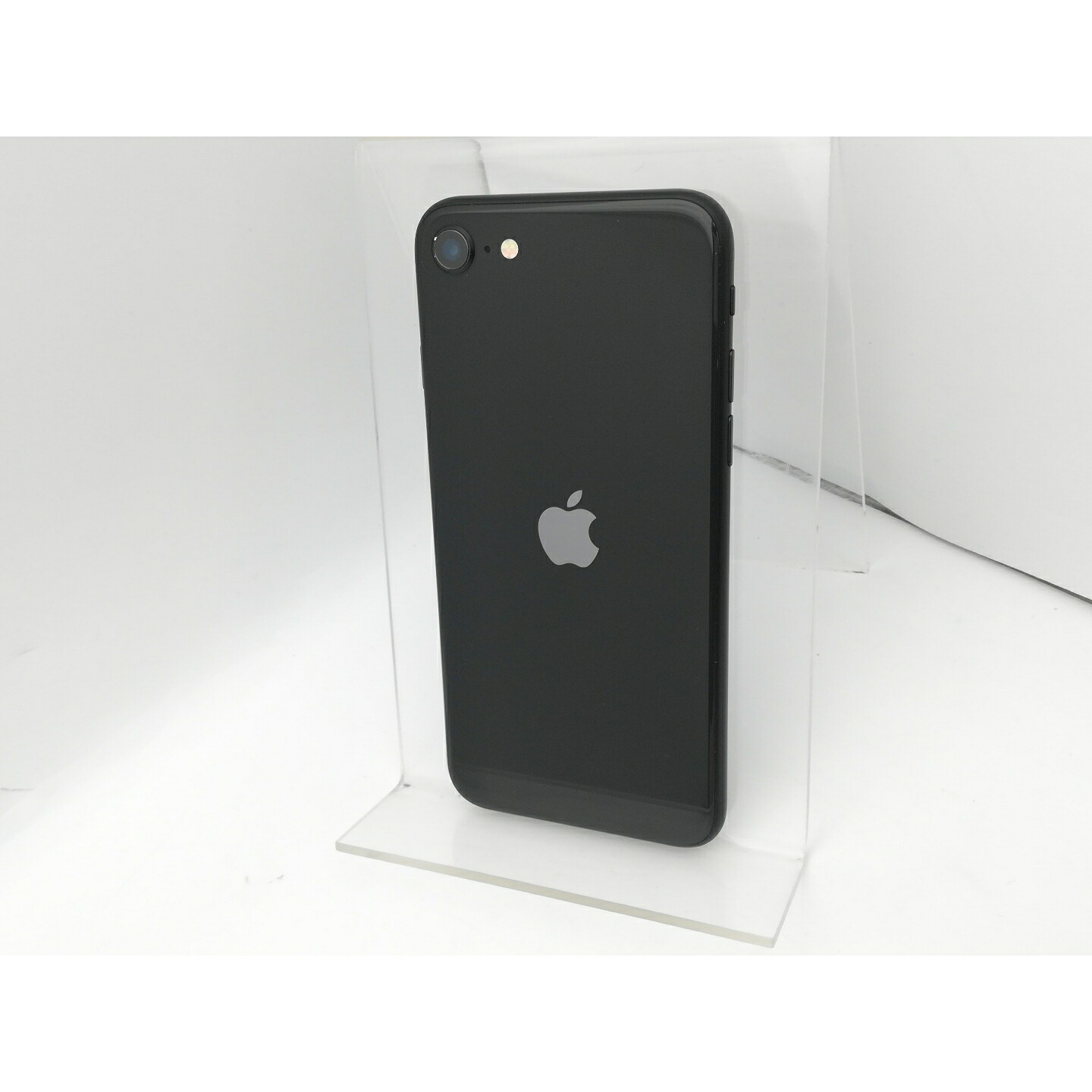 【中古】Apple docomo 【SIM鍵を掛ける取りけす済み】 iPhone SE（第2時人） 128GB 黒いこと MHGT3J/A（後期型番）【中野】引きうける継続期間１ヶ月【位置づけるB】