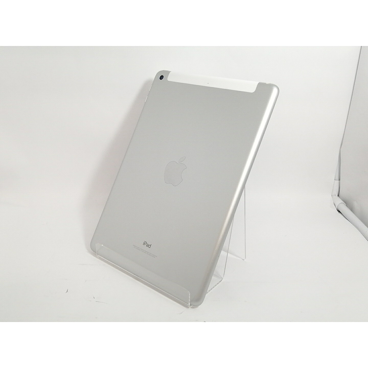 【中古】Apple au 【SIM鍵を掛ける取り消す済み】 iPad（第6時人/2018） 32GB しろがね色 MR6P2J/A【新宿】引きうける継続期間１ヶ月【序列付けるC】 スマートフォン・タブレット-タブレットPC本体