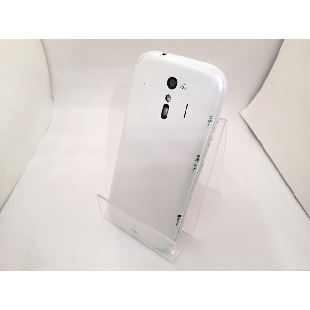【中古】Fujitsu docomo 【SIMロック解除済み】 らくらくスマートフォン ホワイト 3GB 32GB F-42A【三宮駅前】保証期間１ヶ月【ランクA】