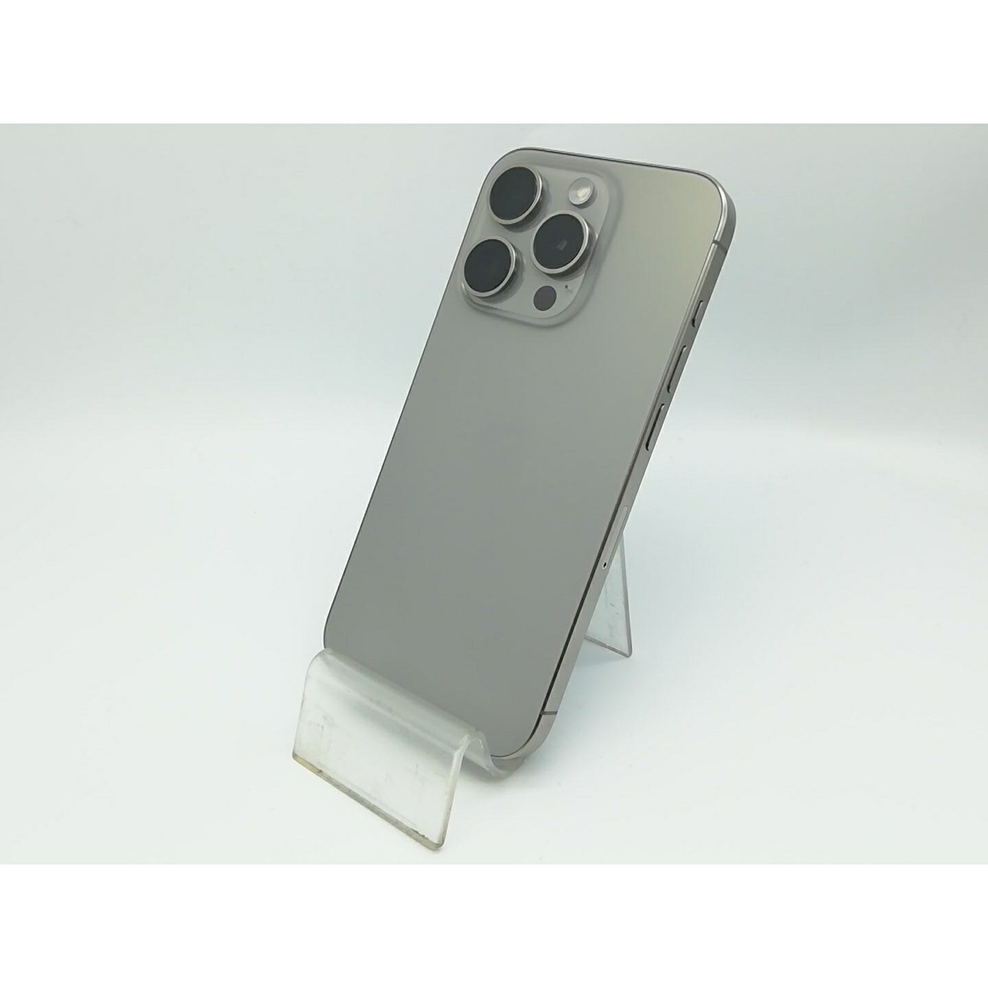 【中古】Apple au 【SIM無償性】 iPhone 15 Pro 256GB 自然的チタニウム MTUF3J/A【秋葉中央局】引き受ける継続期間１ヶ月【価値づけるB】