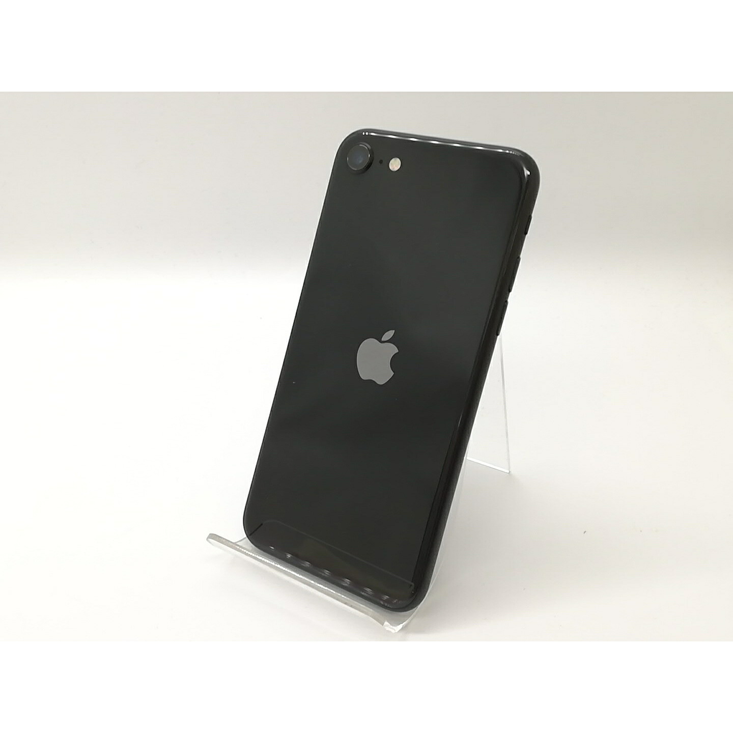 【中古】Apple docomo 【SIMロック解除済み】 iPhone SE（第2世代） 64GB ブラック MHGP3J/A（後期型番）【秋葉本店】保証期間１ヶ月【ランクA】
