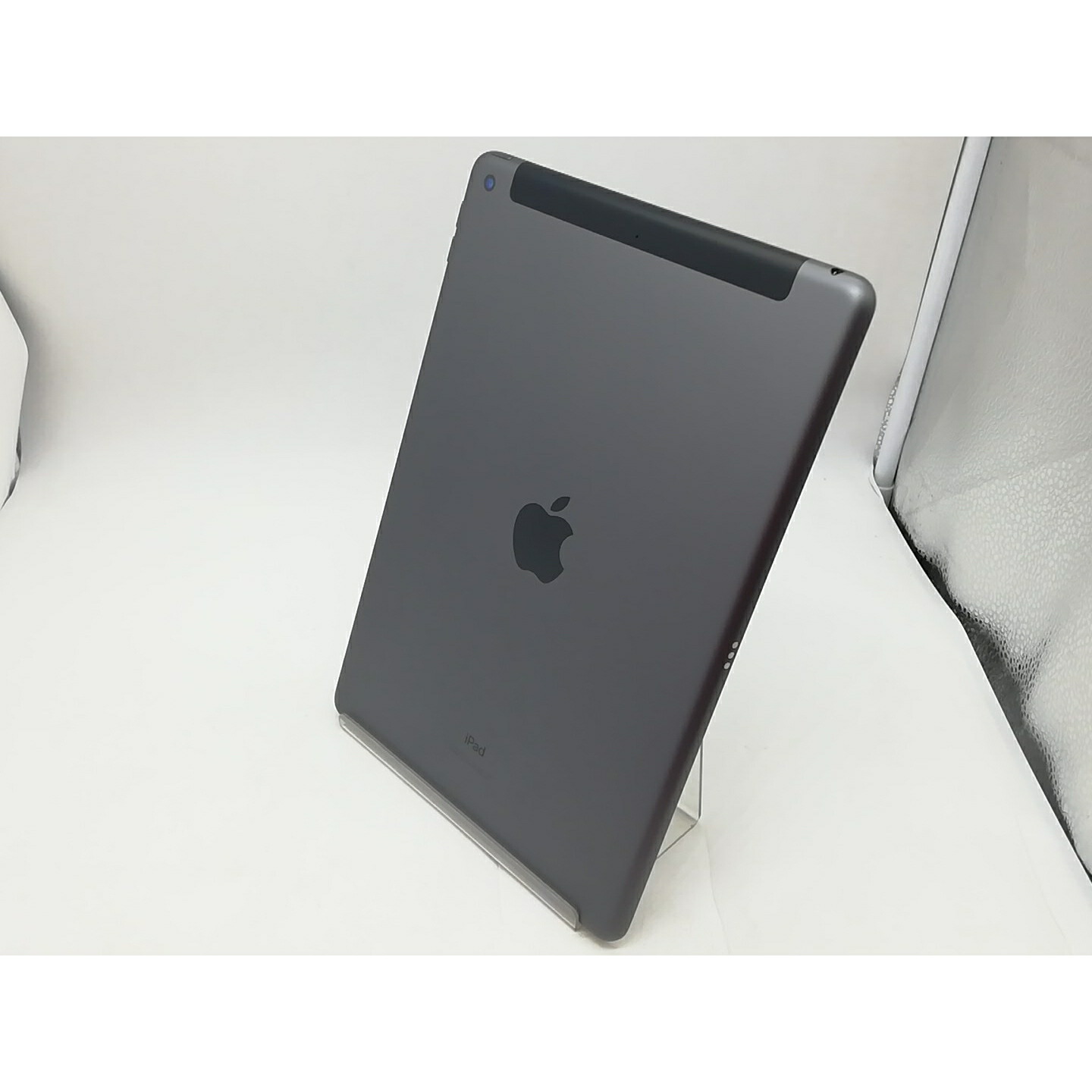 【中古】Apple au 【SIMロック解除済み】 iPad（第7世代/2019） 32GB スペースグレイ MW6A2J/A【秋葉本店】保証期間１ヶ月【ランクC】