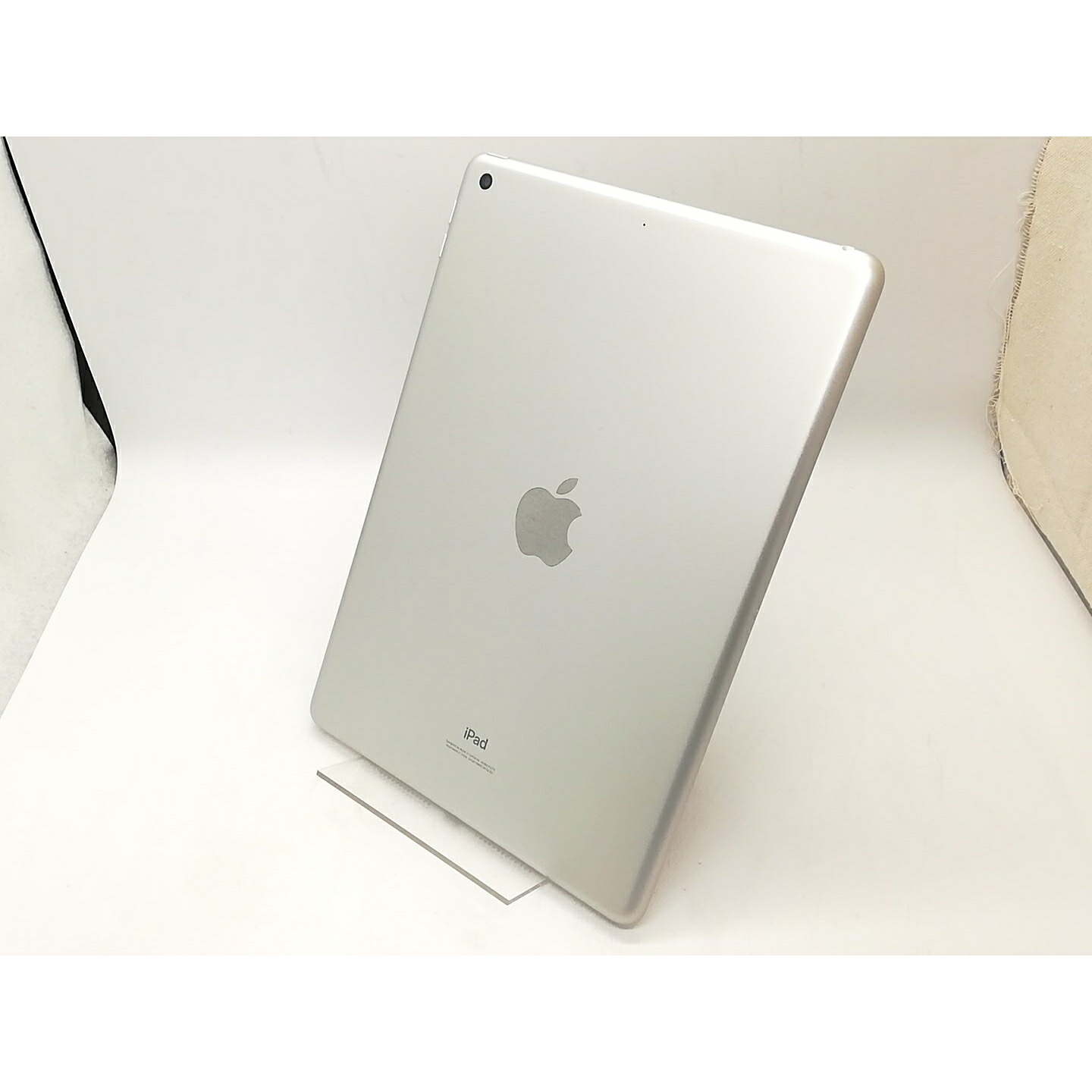 【中古】Apple 【Wi-Fi】 iPad（第8世代/2020） 32GB シルバー MYLA2J/A【秋葉本店】保証期間１ヶ月【ランクC】