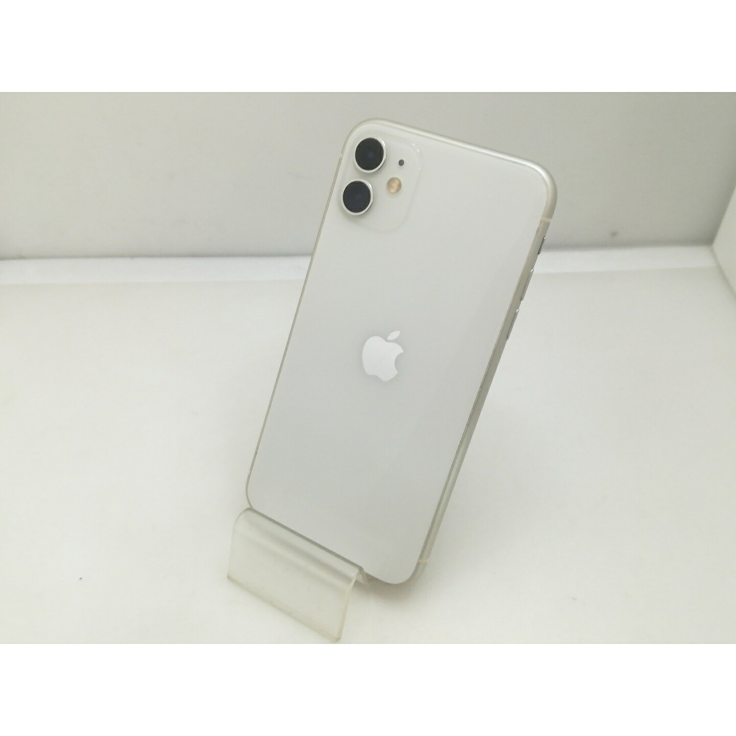 【中古】Apple SoftBank 【SIM鍵を掛ける取りけす済み】 iPhone 11 128GB 白いこと MWM22J/A【大須】引き受ける継続期間１ヶ月【序列付けるC】