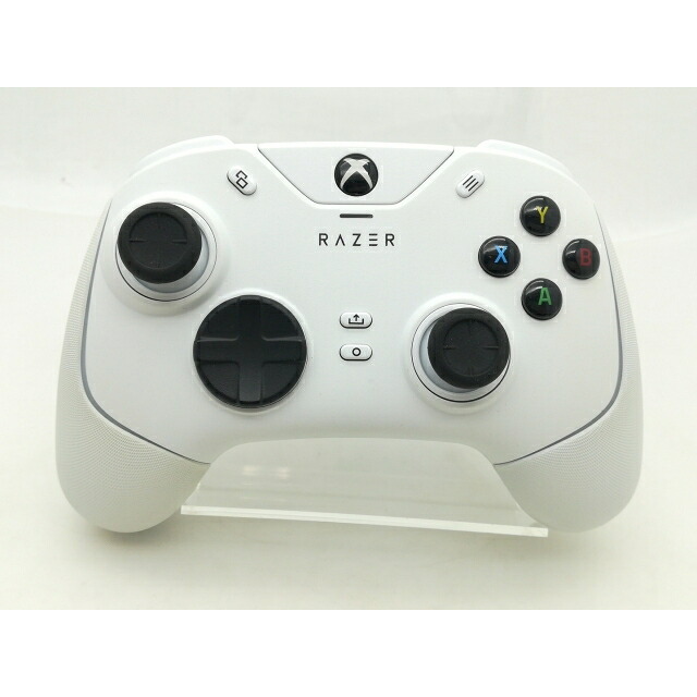 【中古】Razer Wolverine V2 Chroma (RZ06-04010200-R3M1) 白いこと【大須】引きうける継続期間１週