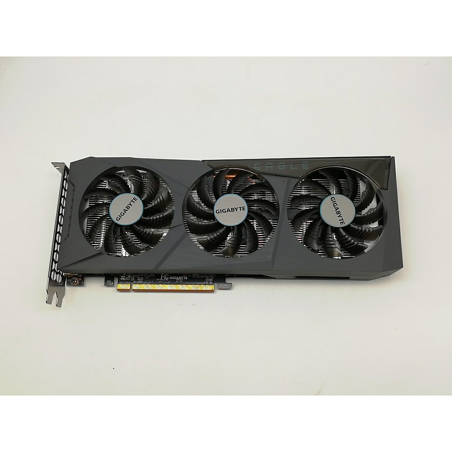 【中古】GIGABYTE Radeon RX 6600 EAGLE 8G（GV-R66EAGLE-8GD）RX6600/8GB(GDDR6)【秋葉3号】保証期間１週間