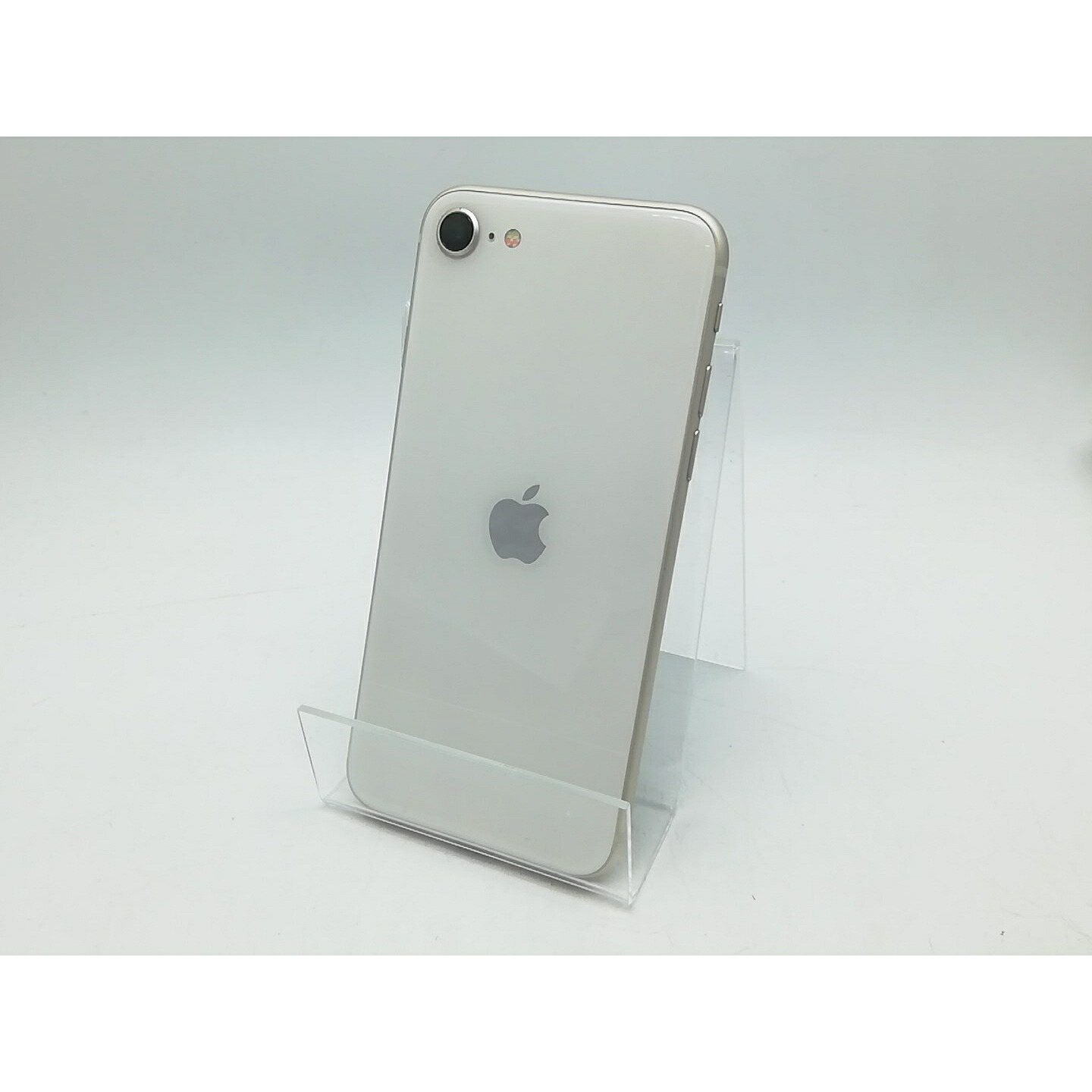 【中古】Apple docomo 【SIMフリー】 iPhone SE（第3世代） 64GB スターライト MMYD3J/A【秋葉3号】保証期間１ヶ月【ランクB】