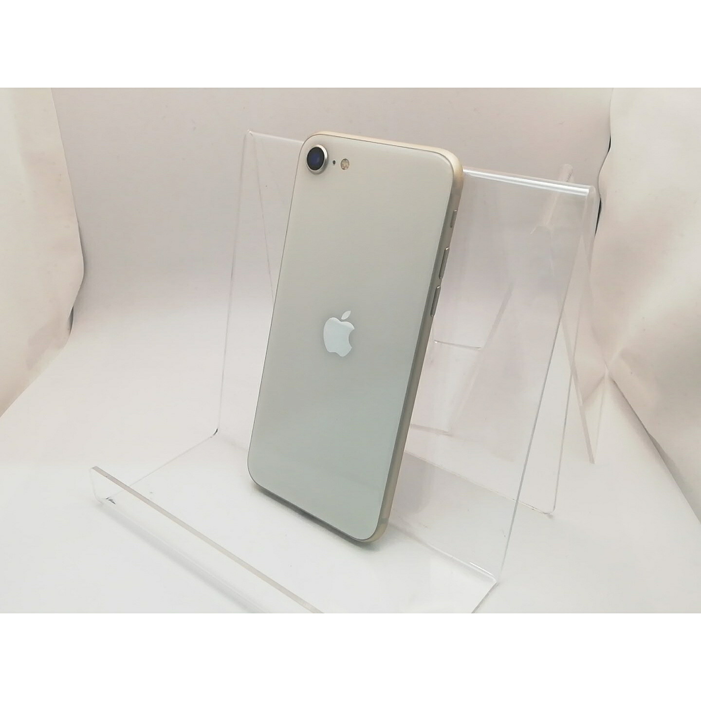 【中古】Apple au 【SIM無償性】 iPhone SE（第3時人） 64GB はやりっ児点火装置 MMYD3J/A【秋葉3号】引き受ける継続期間１ヶ月【価値づけるA】