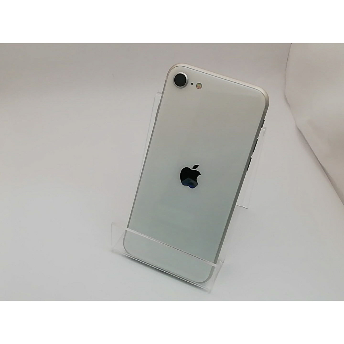 【中古】Apple au 【SIM無償性】 iPhone SE（第3時人） 64GB はやりっ児点火装置 MMYD3J/A【秋葉3号】引き受ける継続期間１ヶ月【価値づけるA】
