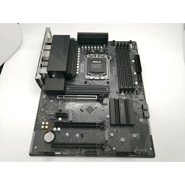 【中古】ASRock X670E PG Lightning X670E/AM5/2.5GbitLAN/ATX【秋葉2号】保証期間１週間｜じゃんぱら店 17,736円