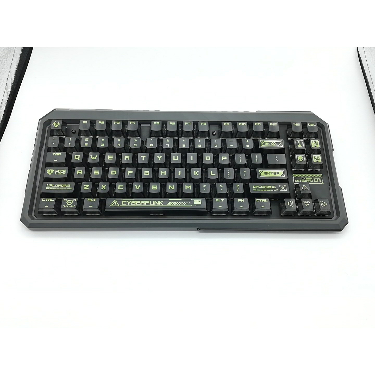 【中古】MelGeek Cyber01 ラピッド銃の引き金 ゲーミングキーボード【秋葉2号】引きうける継続期間１週