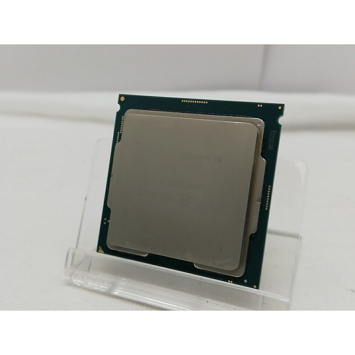 【中古】Intel Core i9-9900K (3.6GHz/結核症:5GHz/SRG19/R0) bulk LGA1151/8C/16T/L3 16M/UHD630/TDP95W【川崎】引きうける継続期間１週