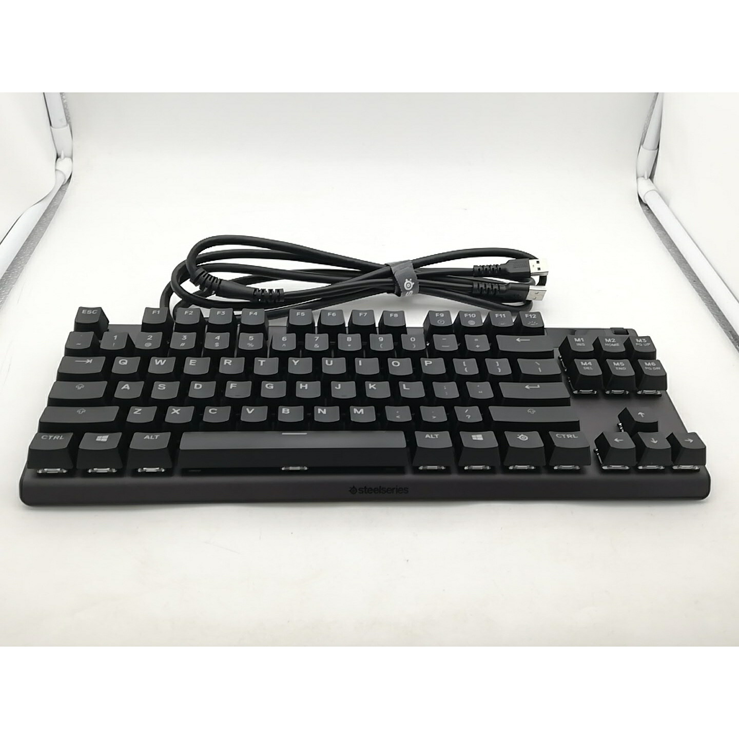 【中古】SteelSeries Apex Pro TKL US [黒いこと]【秋葉5号】引きうける継続期間１週