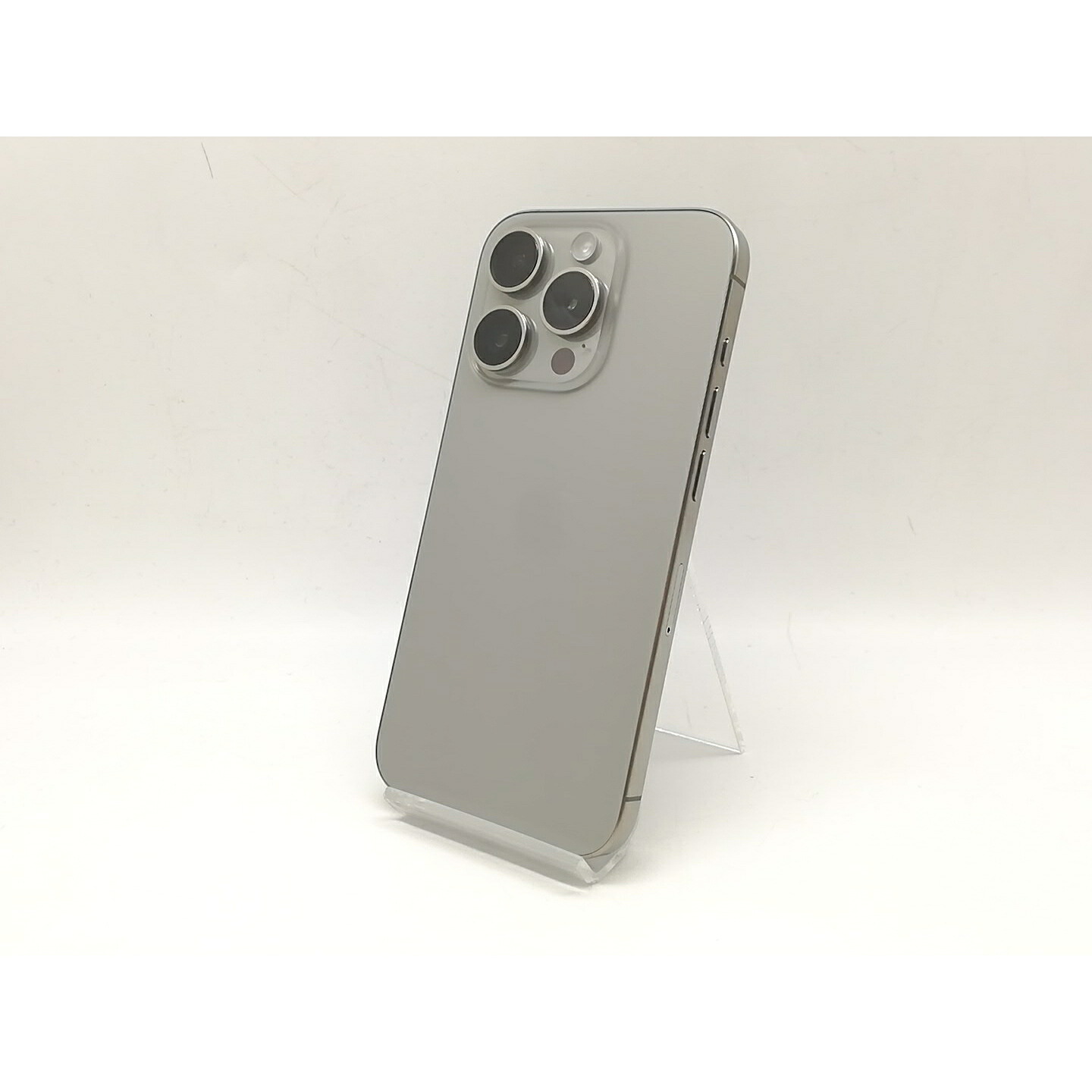 【中古】Apple docomo 【SIM無償性】 iPhone 15 Pro 256GB 自然的チタニウム MTUF3J/A【横浜】引き請ける継続期間１ヶ月【序列付けるA】