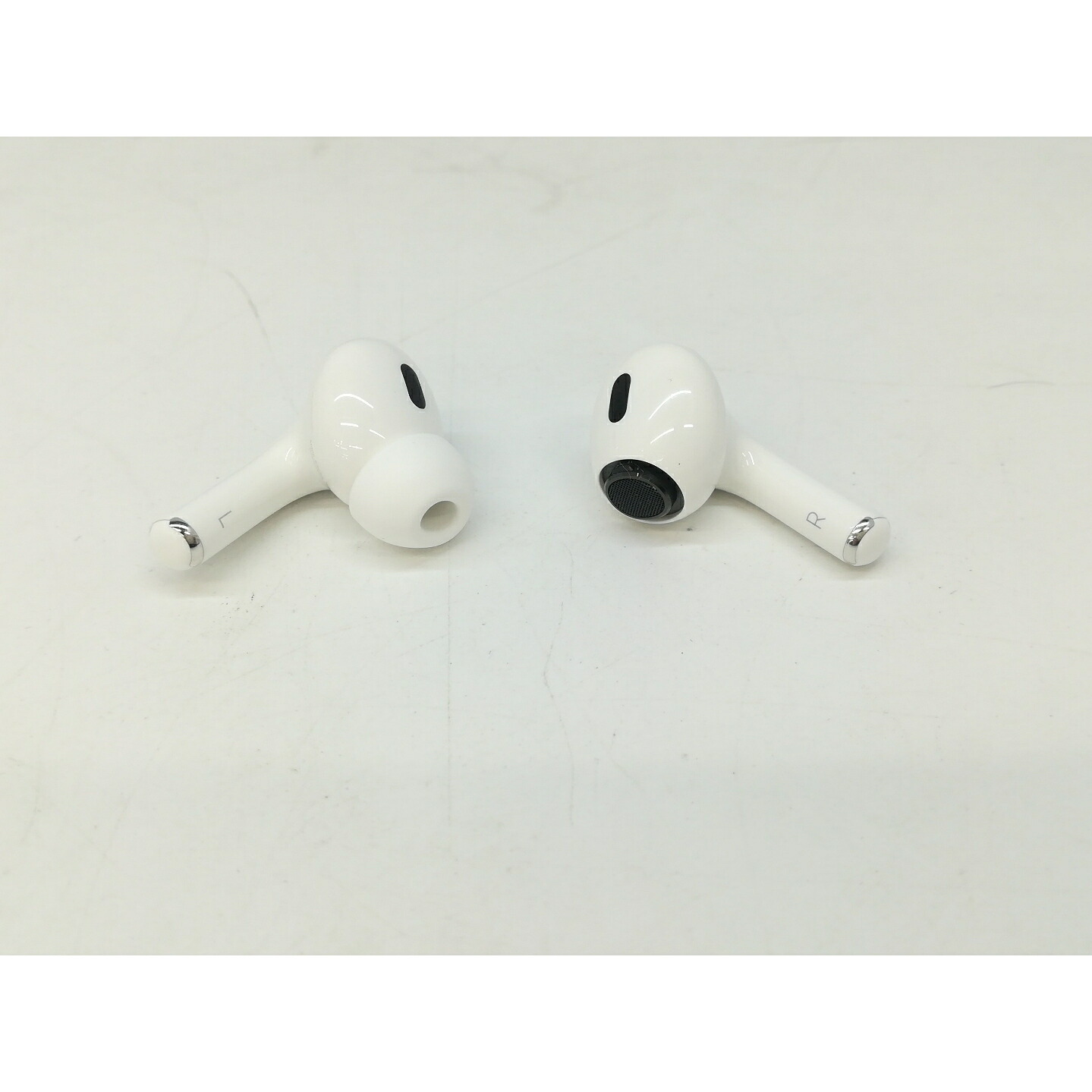 【中古】Apple AirPods Pro 第2時人（2023/USB-C） MTJV3J/A【札幌】引きうける継続期間１ヶ月