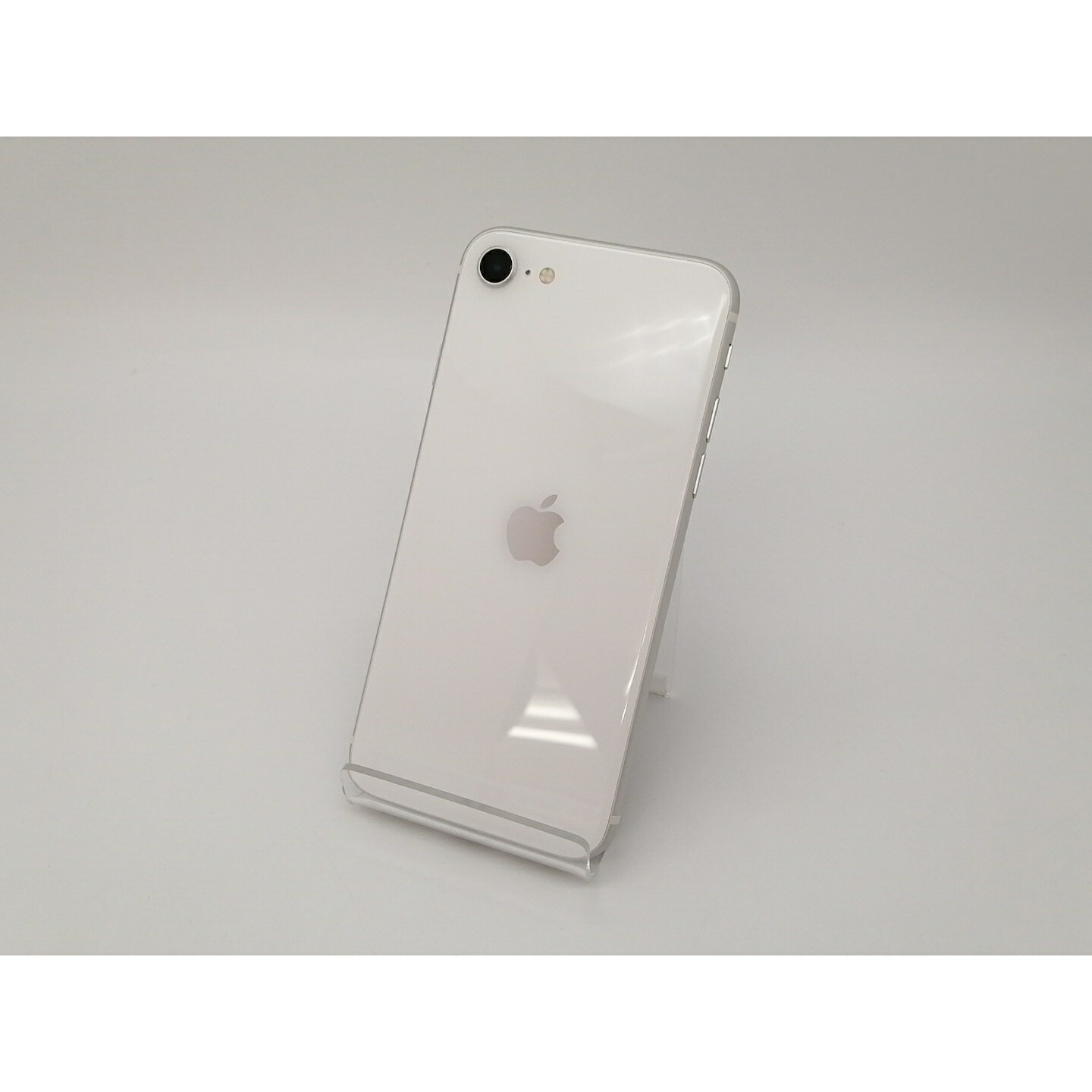 【中古】Apple au 【SIMロック解除済み】 iPhone SE（第2世代） 64GB ホワイト MHGQ3J/A（後期型番）【三宮センター】保証期間１ヶ月【ランクA】